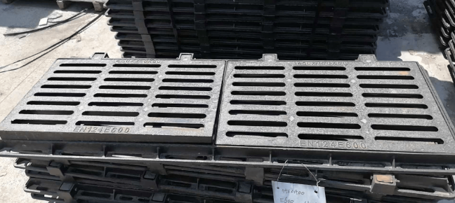 河西区街道球墨铸铁连体双篦展示